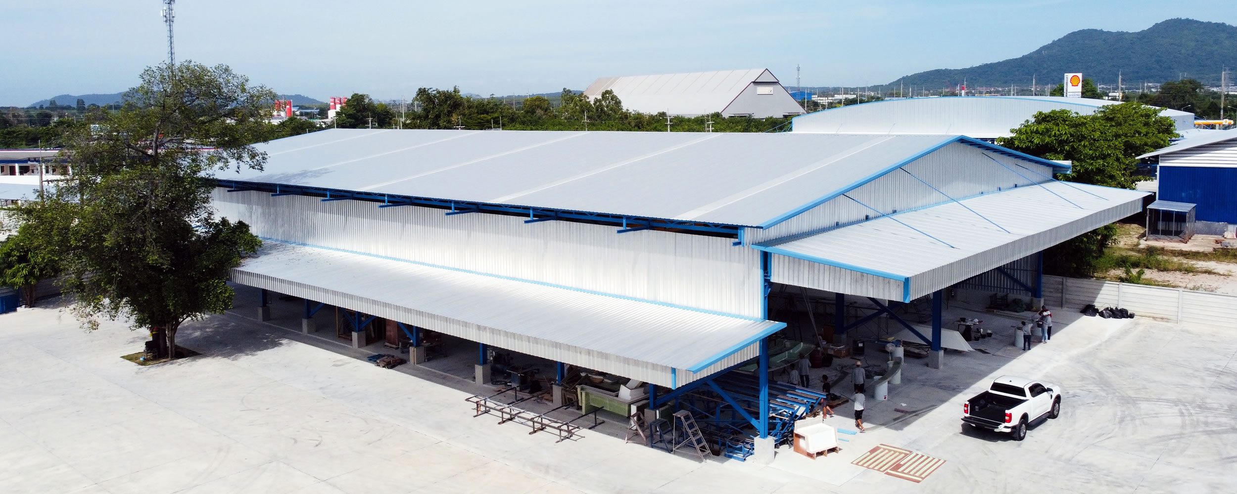 Group Island Spirit Manufacturing Composites