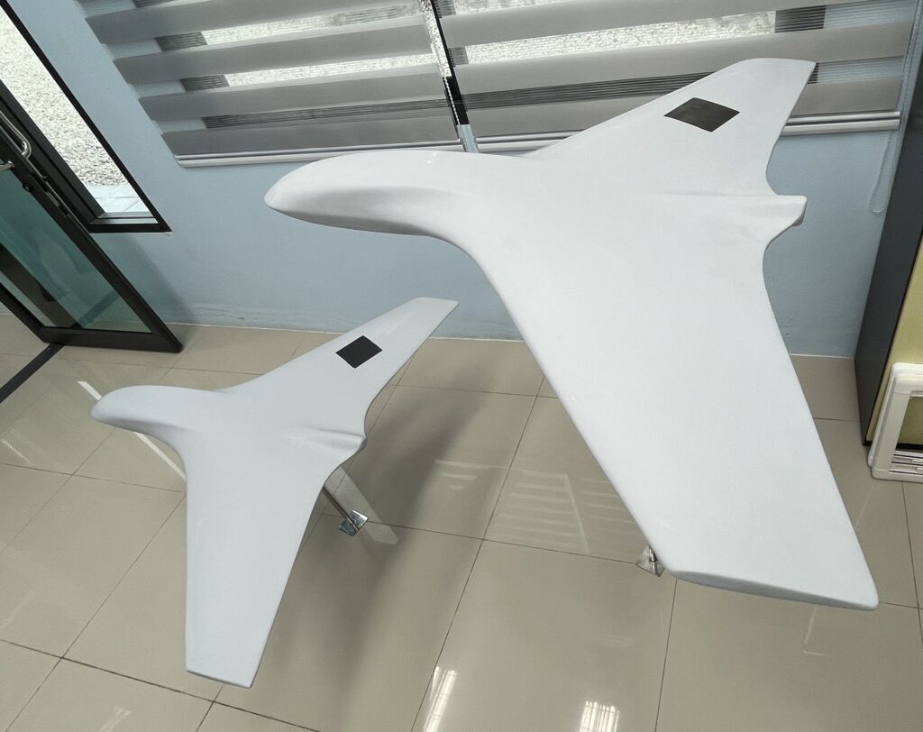 Group Island Spirit Manufacturing Composites